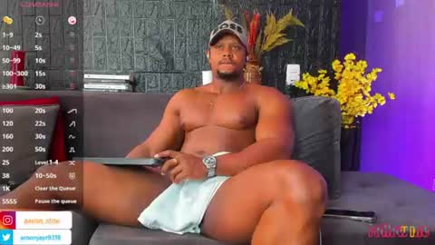 Aaron online show from 8, 7, 2026