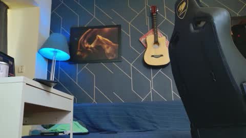 Aaron online show from 12, 9, 2025