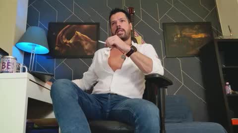 Aaron online show from 24, 10, 2025