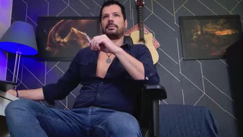 Aaron online show from 23, 11, 2025