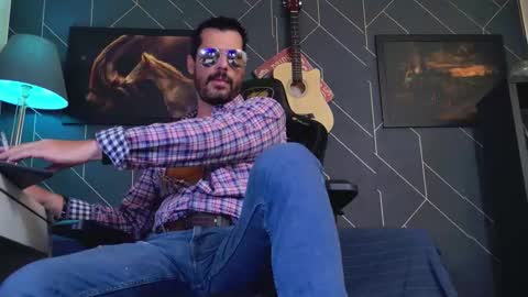 Aaron online show from 26, 2, 2026