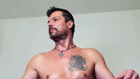 Aaron online show from 24, 4, 2026