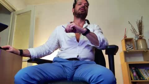 Aaron online show from 28, 4, 2026