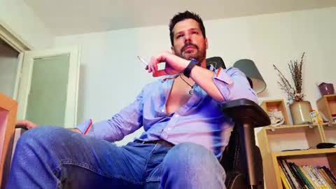 Aaron online show from 11, 6, 2026