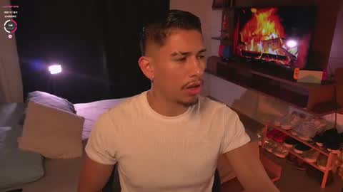 AARON  online show from 15, 6, 2026