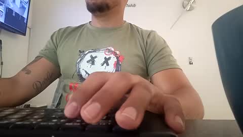 ig aaron hunter123 online show from 10, 1, 2025