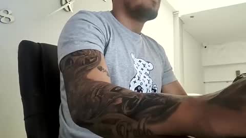 ig aaron hunter123 online show from 14, 1, 2025