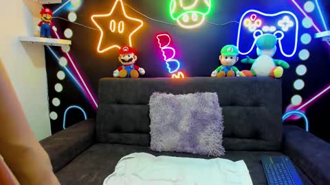   AASHLEY  online show from 11, 2, 2025