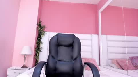 abbey_walker online show from 14, 2, 2025