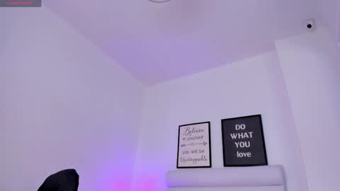 abbey_walker online show from 2, 4, 2026