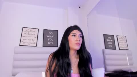 abbey_walker online show from 28, 7, 2026