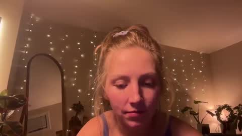 Abbie online show from 11, 11, 2025