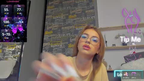 abbieraye online show from 17, 10, 2025