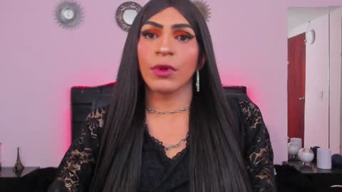 Abbigail Fuster  online show from 23, 1, 2025