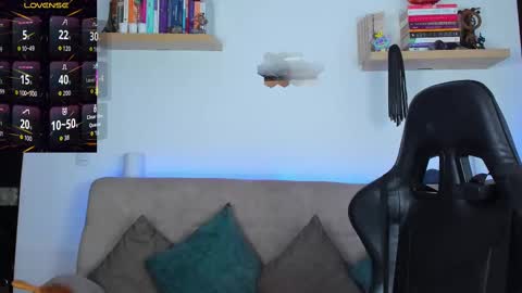 Abbigail Fuster  online show from 17, 9, 2025