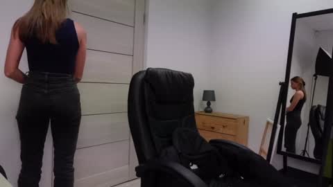 Snapshot of abby_laker chatting on 29, 12, 2024 ABBY LAKER online show from 29, 12, 2024