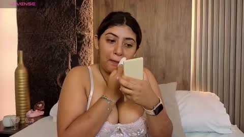 Snapshot of abby_millerr_ chatting on 20, 11, 2025 Abbygail online show from 20, 11, 2025