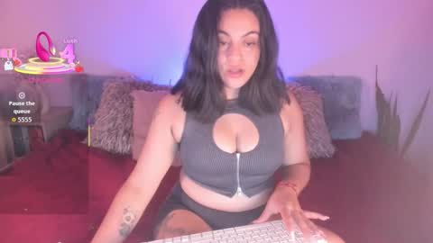 Snapshot of abby_saphir chatting on 3, 10, 2025 ABBY SAPHIR online show from 3, 10, 2025