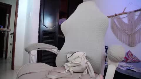 Snapshot of abby_tgn chatting on 22, 11, 2025 ABBY online show from 22, 11, 2025