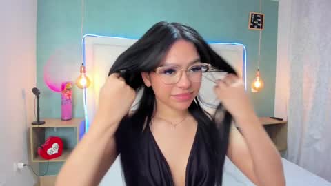 Abby Dixon  online show from 2, 3, 2025