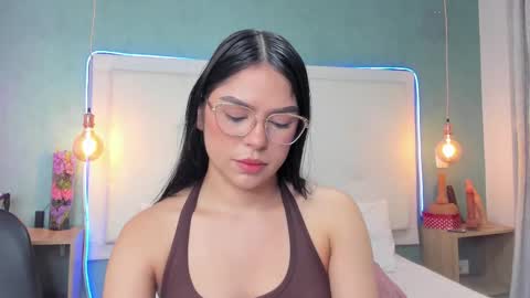 Abby Dixon  online show from 19, 12, 2025