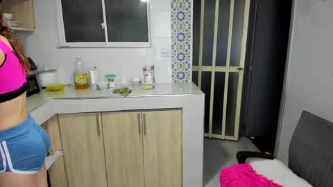 sara online show from 27, 4, 2026