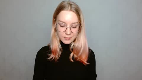 Abby Lovense is active online show from 7, 1, 2025