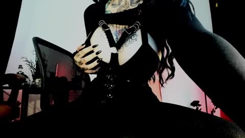 Abby online show from 28, 2, 2025