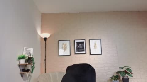 Abby Stones online show from 28, 7, 2026