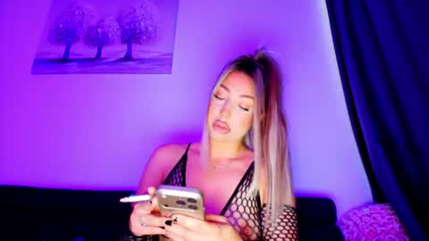 abella_soleill online show from 15, 6, 2026