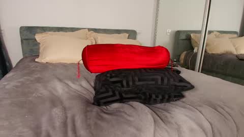 Mermaid online show from 23, 4, 2026