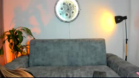  Abella and Kendra  online show from 31, 1, 2026