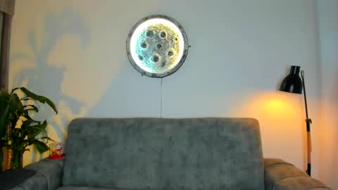  Abella and Kendra  online show from 20, 4, 2026