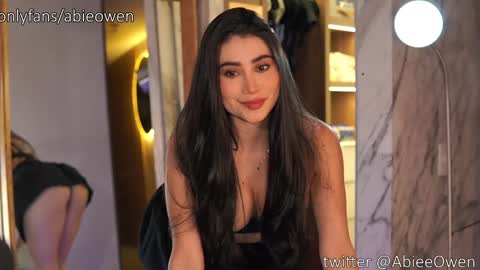 Snapshot of abie_owen chatting on 23, 9, 2025 abie_owen online show from 23, 9, 2025