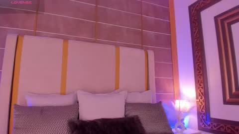    online show from 4, 2, 2026