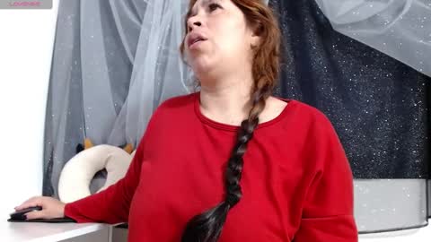 Snapshot of abril_bianchi chatting on 1, 2, 2025 abril_bianchi online show from 1, 2, 2025