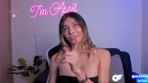 Snapshot of abril_w18 chatting on 7, 1, 2025 My name is Alexa. Please say hello I like to chat with you. If you have requests please use tip online show from 7, 1, 2025