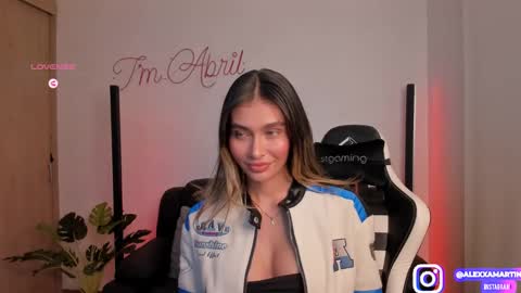 Snapshot of abril_w18 chatting on 8, 3, 2025 My name is Alexa. Please say hello I like to chat with you. If you have requests please use tip online show from 8, 3, 2025