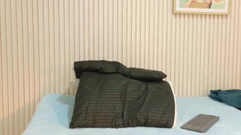 abrilmirren online show from 14, 10, 2025