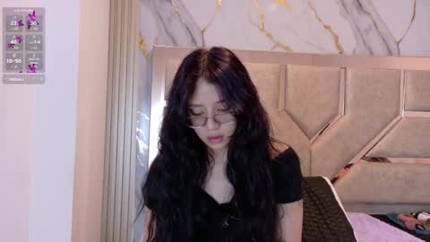 abrilmirren online show from 23, 4, 2026