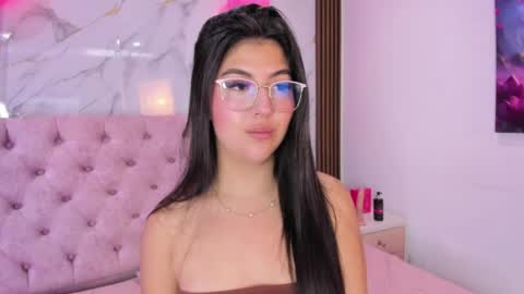 Abril online show from 22, 4, 2026