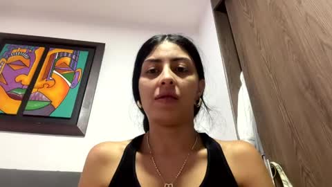 abrilsantosxo online show from 23, 4, 2026