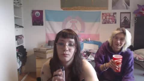 Snapshot of absintiliak chatting on 18, 5, 2026 absintiliak online show from 18, 5, 2026