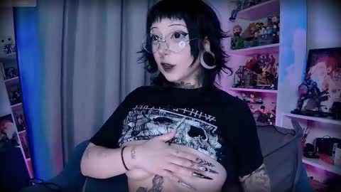 Acid or Iya  vacation November 19 to November 26 online show from 9, 1, 2026