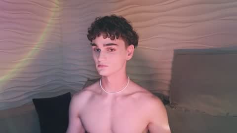 Snapshot of adam_21cm chatting on 19, 12, 2024 Adam online show from 19, 12, 2024