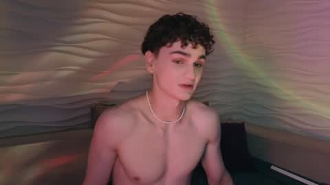 Snapshot of adam_21cm chatting on 22, 12, 2024 Adam online show from 22, 12, 2024