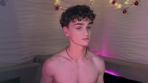 Snapshot of adam_21cm chatting on 3, 1, 2025 Adam online show from 3, 1, 2025