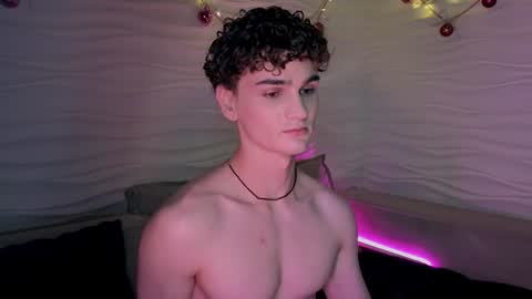 Snapshot of adam_21cm chatting on 4, 1, 2025 Adam online show from 4, 1, 2025