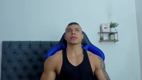 adam boss online show from 25, 10, 2025