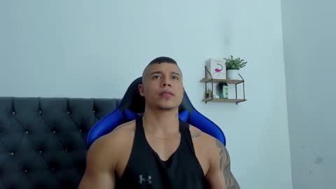 adam boss online show from 5, 11, 2025